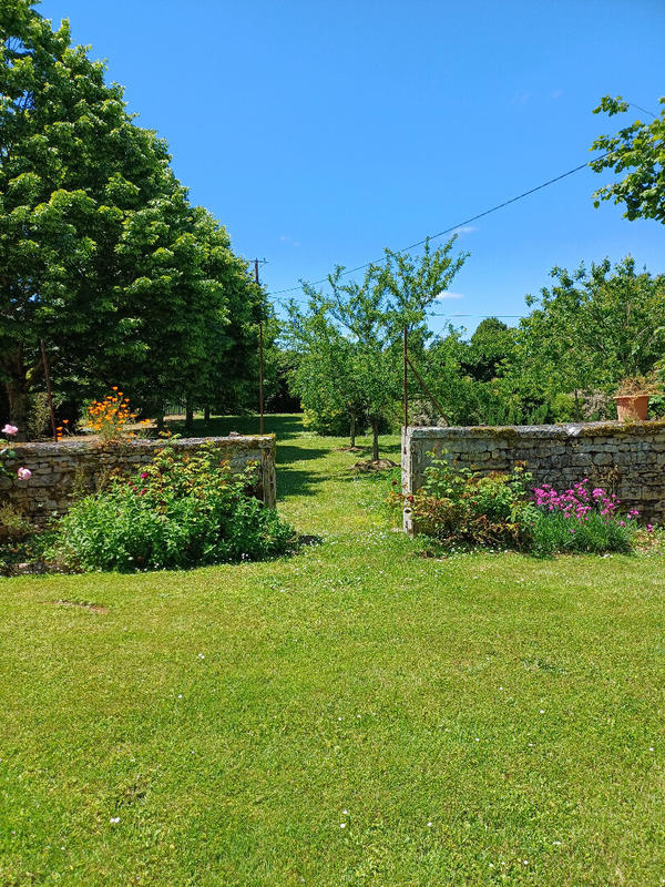 Maison - 250 m² - 8 pièces