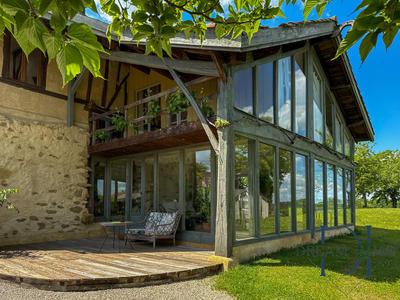 Maison - 704 m² - 22 pièces