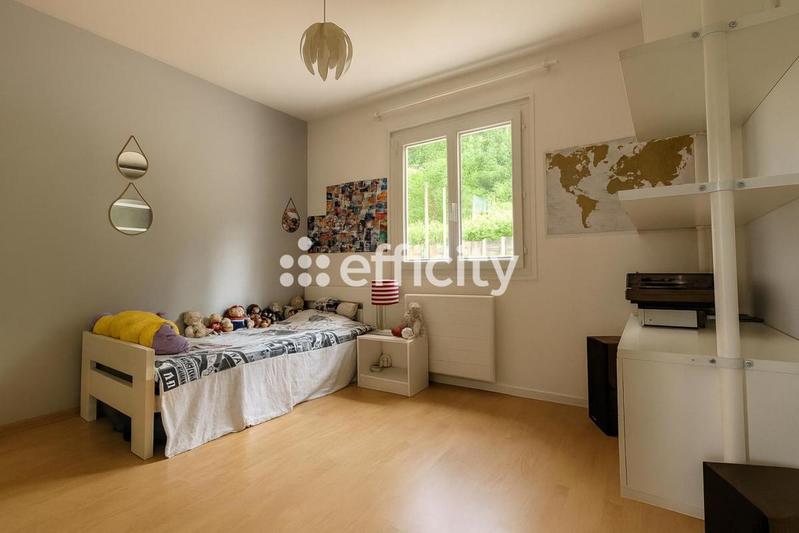 Maison - 112 m² - 6 pièces