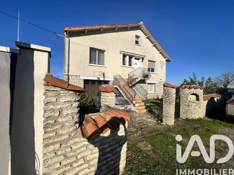 Maison de village - 80 m² - 4 pièces