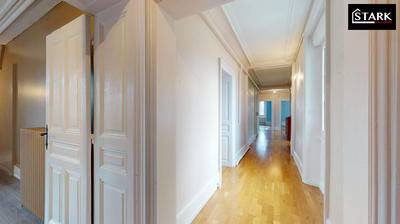 Appartement - 157 m² - 5 pièces