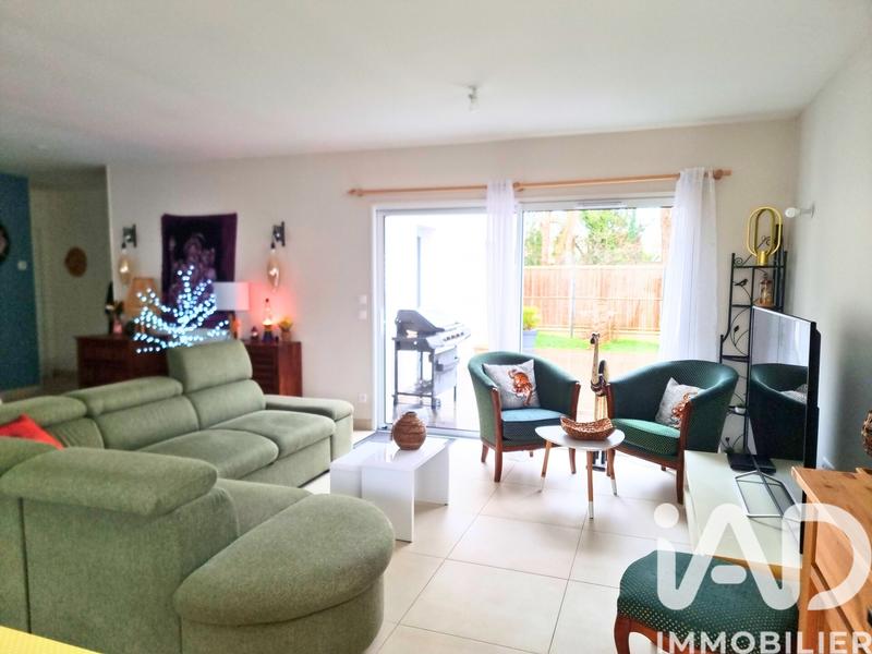 Maison - 95 m² - 4 pièces