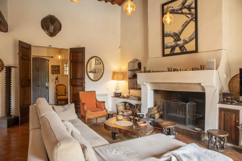 Villa - 246 m² - 7 pièces