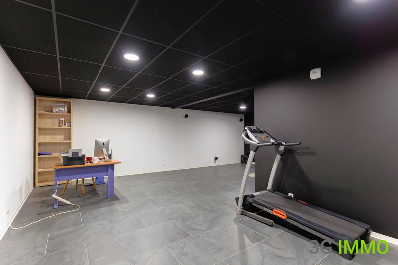 Maison - 190 m² - 6 pièces