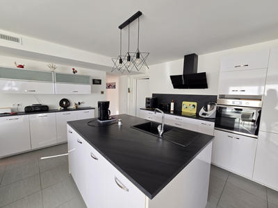 Maison - 106 m² - 4 pièces