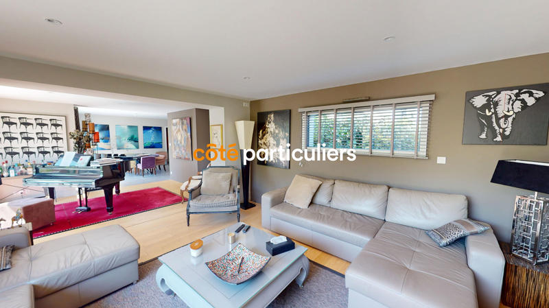 Maison - 176 m² - 6 pièces