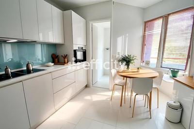 Appartement - 104 m² - 5 pièces