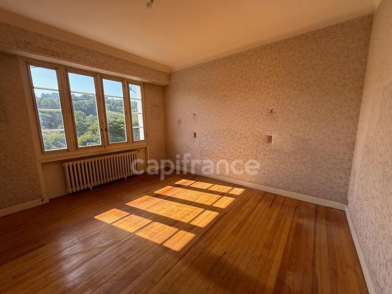 Maison - 167 m² - 7 pièces