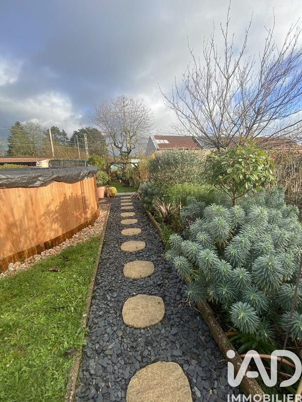 Maison - 98 m² - 5 pièces