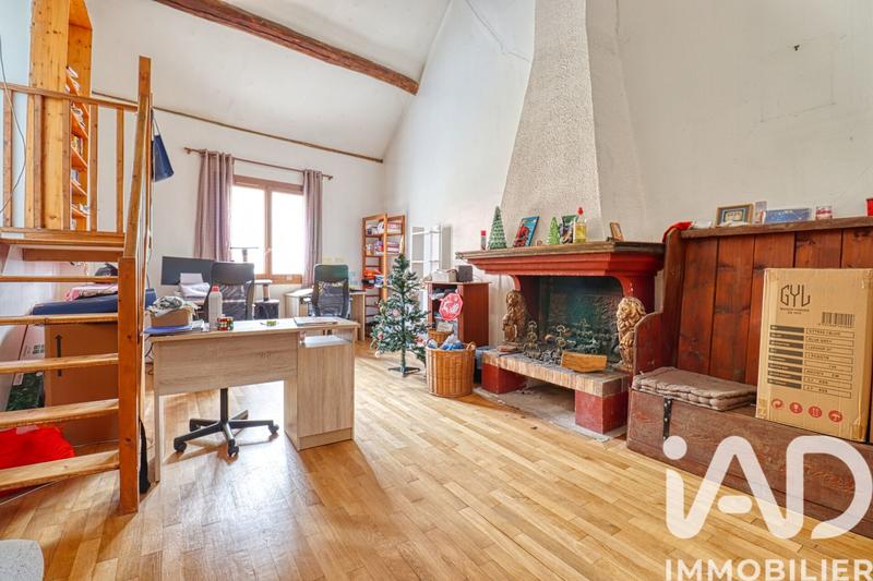 Maison - 197 m² - 7 pièces