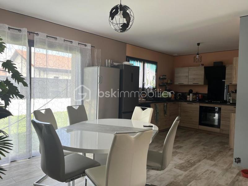 Maison - 81 m² - 3 pièces