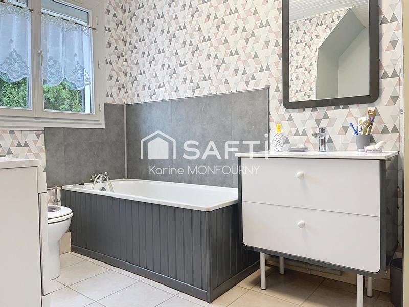 Maison - 130 m² - 4 pièces