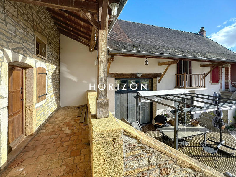 Maison ancienne - 183 m² - 7 pièces