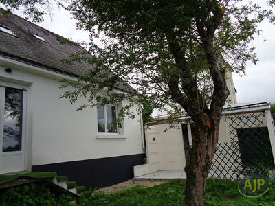 Maison - 84 m² - 5 pièces