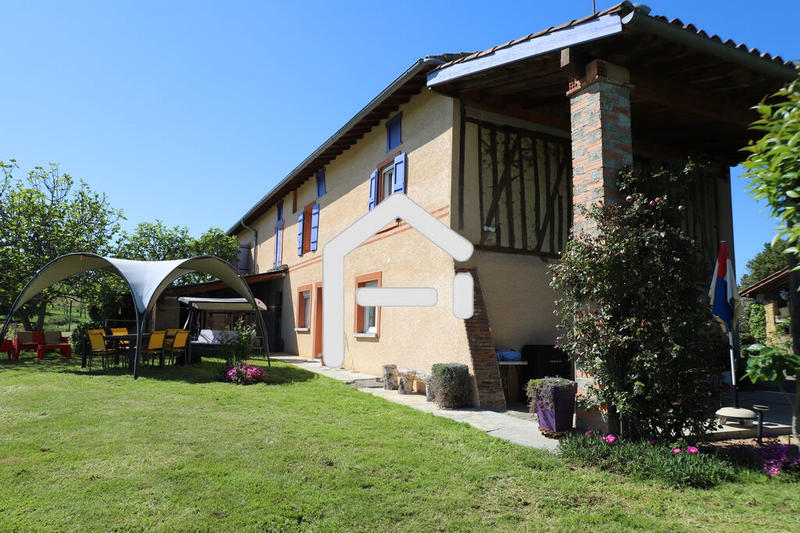 Corps de ferme - 214 m² - 5 pièces