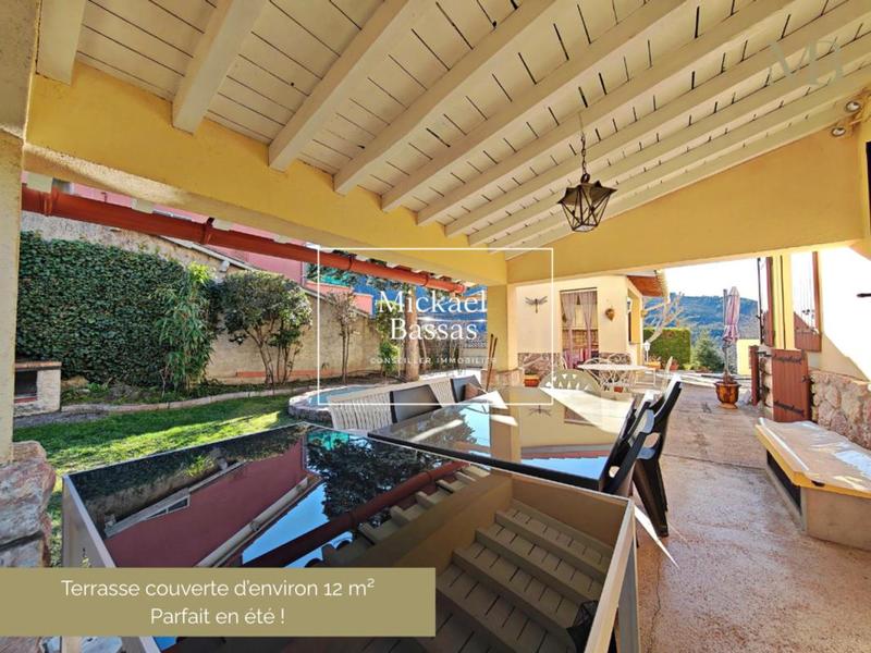 Maison traditionnelle - 131 m² - 7 pièces