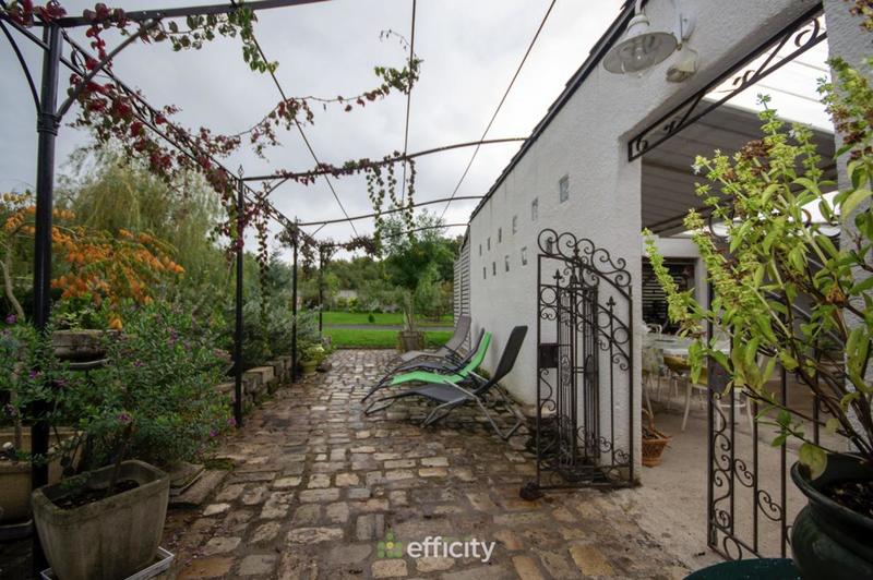 Villa - 180 m² - 6 pièces