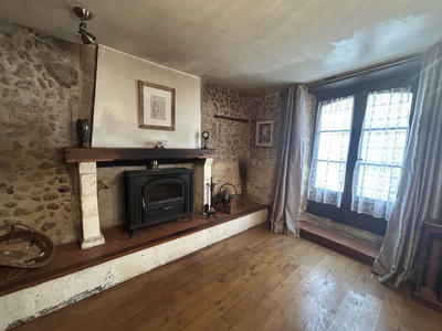 Maison en pierre - 217 m² - 6 pièces