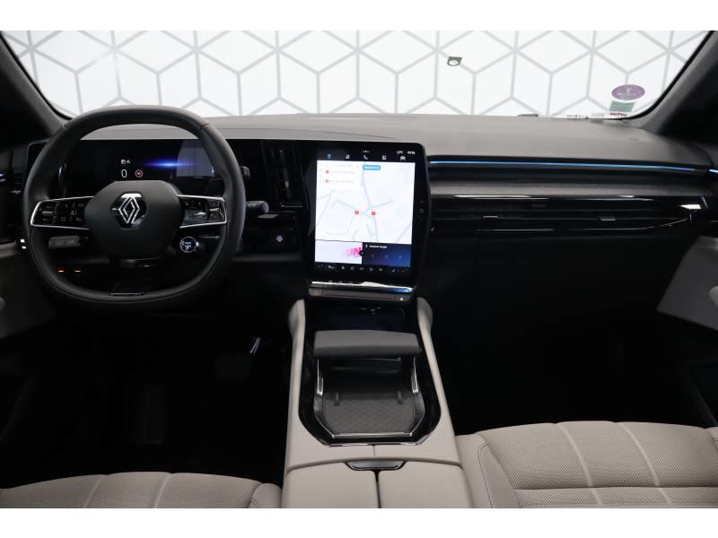 Renault Espace E-Tech hybrid 200 Iconic