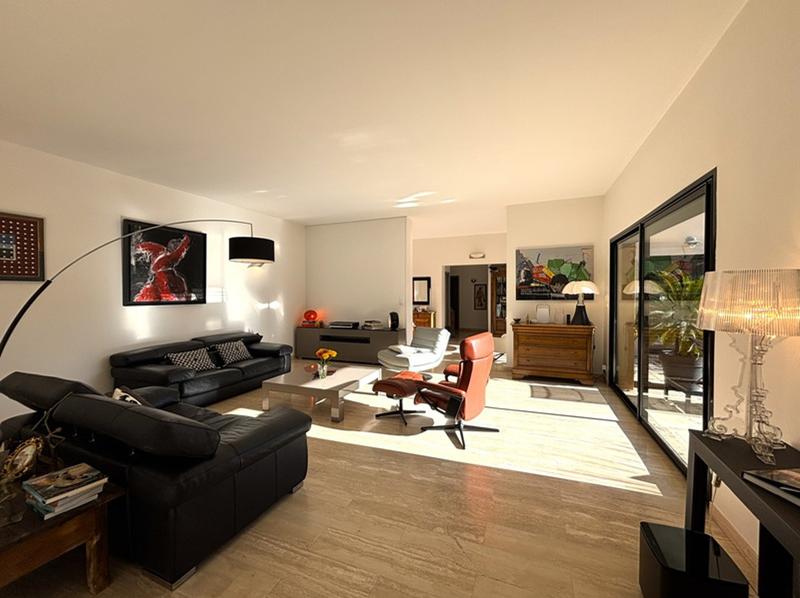 Villa - 200 m² - 5 pièces