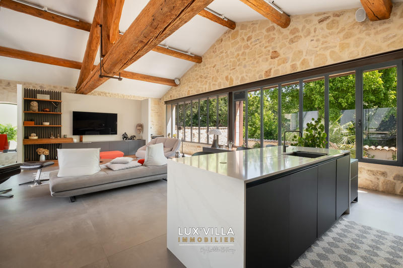 Mas - 210 m² - 5 pièces