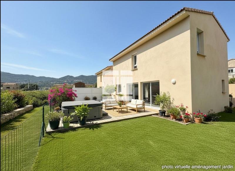 Maison - 105 m² - 4 pièces