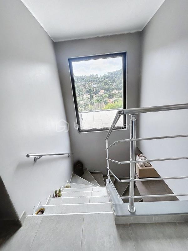 Maison - 133 m² - 4 pièces