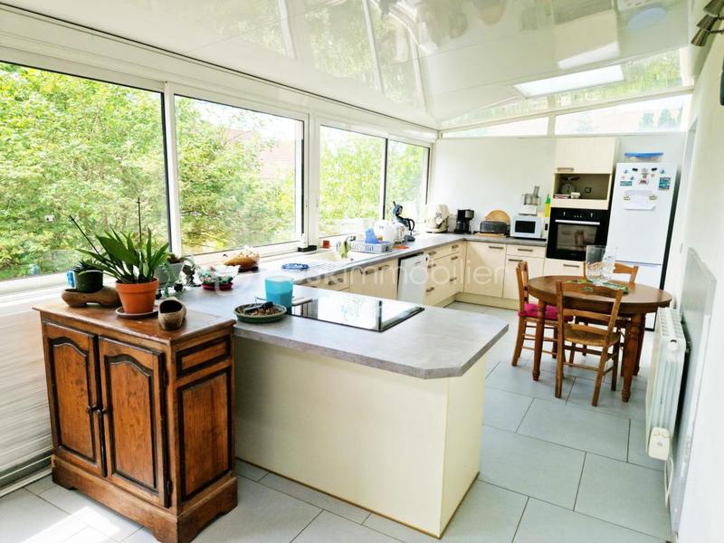 Maison traditionnelle - 134 m² - 6 pièces