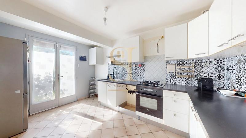 Maison - 143 m² - 7 pièces