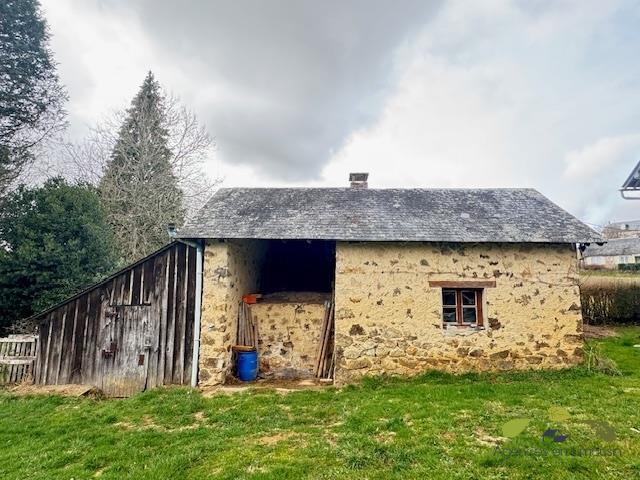 Maison en pierre - 120 m² - 6 pièces