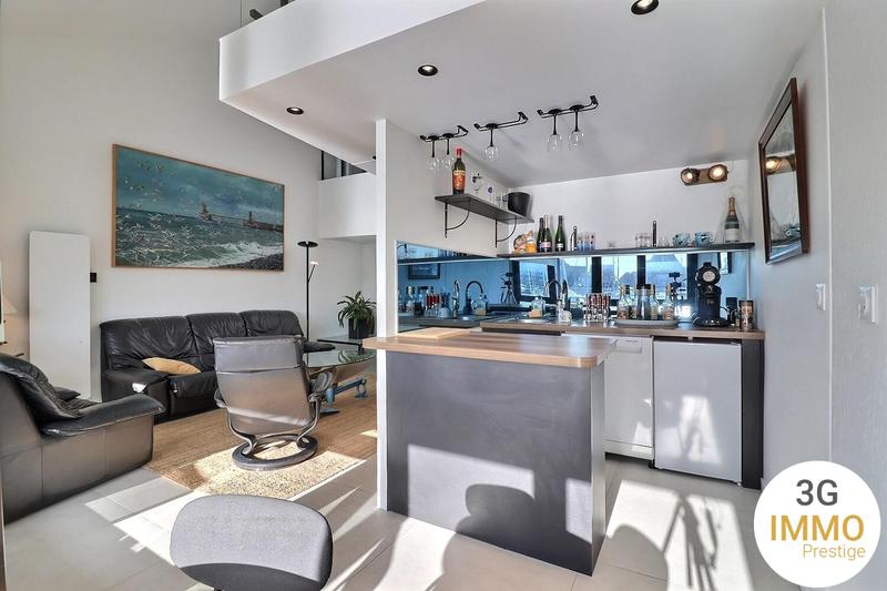 Appartement - 100 m² - 6 pièces