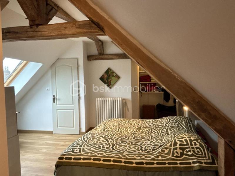 Demeure - 250 m² - 11 pièces