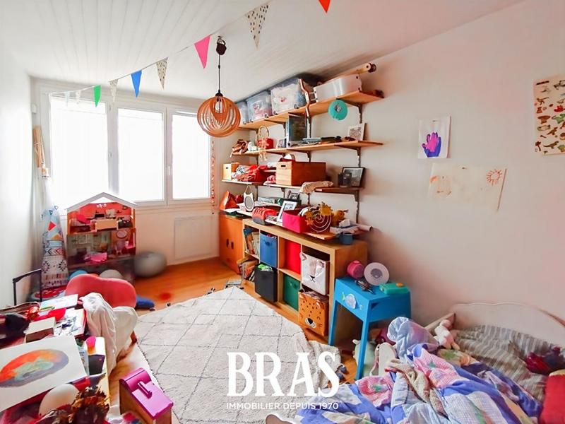 Appartement - 86 m² - 4 pièces