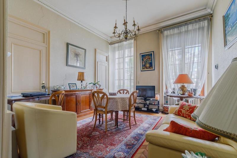 Appartement - 82 m² - 3 pièces