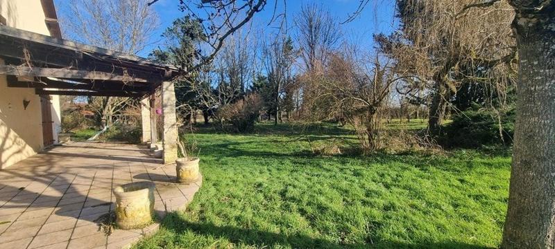 Maison - 390 m² - 10 pièces