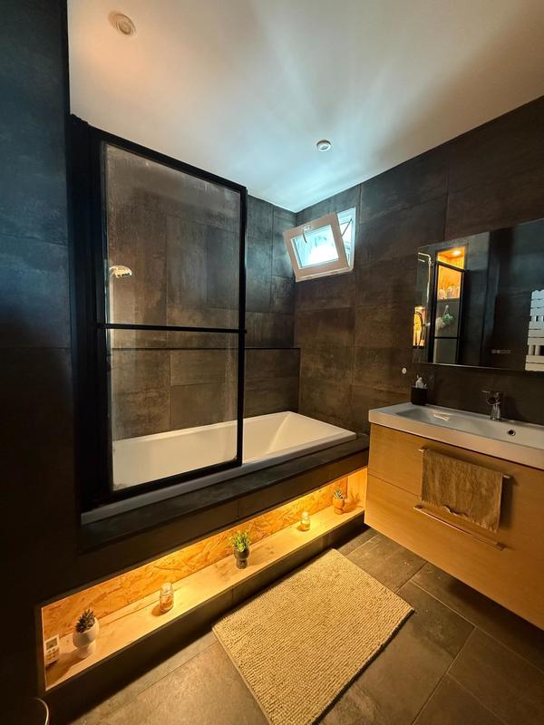 Appartement - 70 m² - 4 pièces