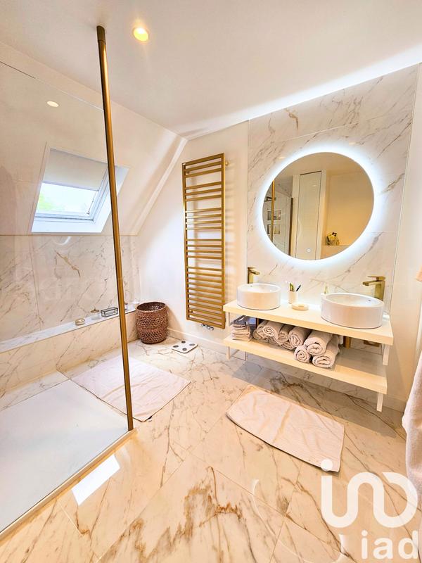 Maison - 155 m² - 5 pièces