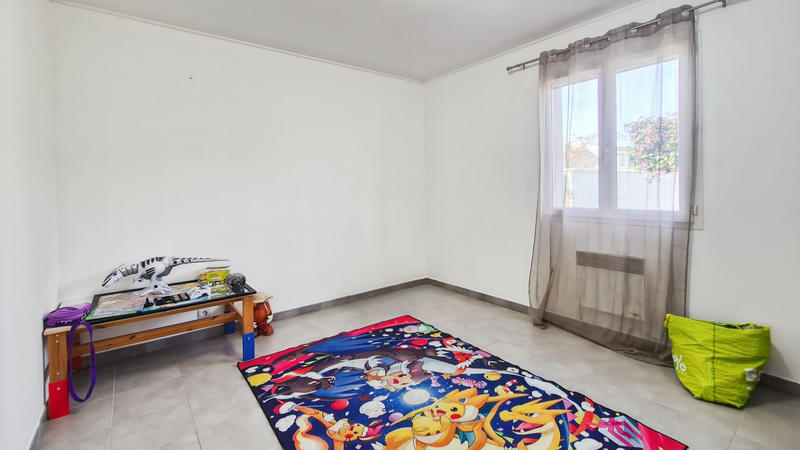 Maison - 92 m² - 5 pièces