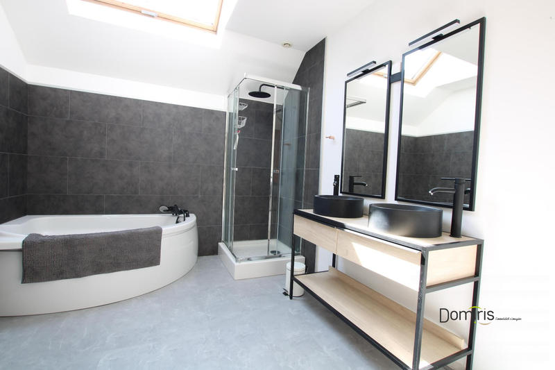 Appartement - 118 m² - 4 pièces