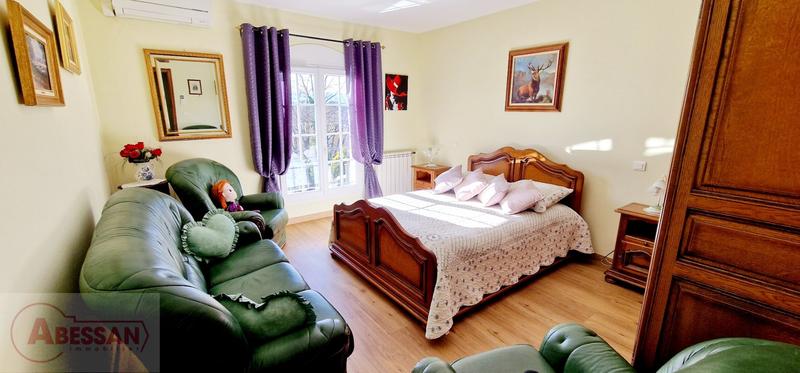 Maison - 201 m² - 5 pièces