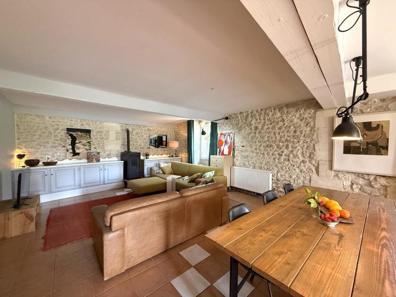 Maison - 294 m² - 10 pièces