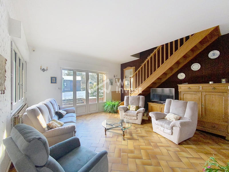 Maison - 184 m² - 7 pièces