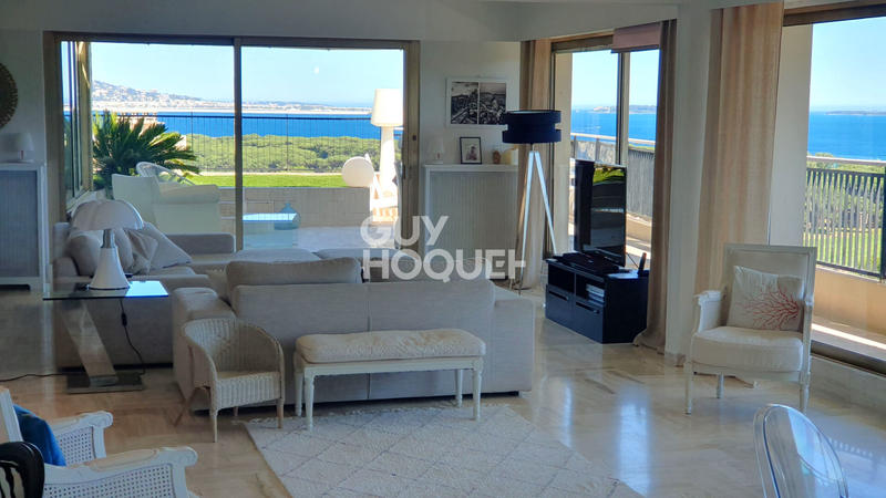 Appartement - 190 m² - 5 pièces