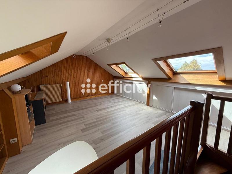 Maison - 90 m² - 5 pièces