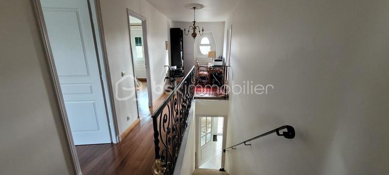 Maison - 161 m² - 6 pièces