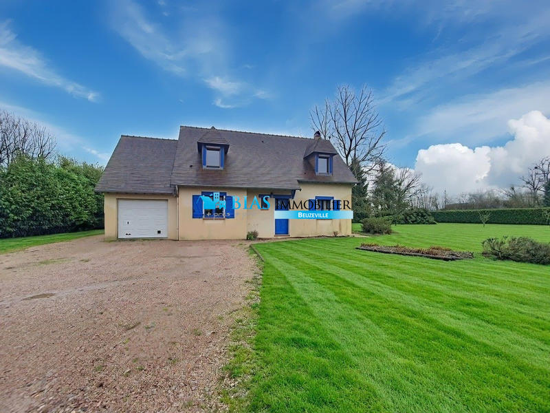 Maison traditionnelle - 95 m² - 5 pièces