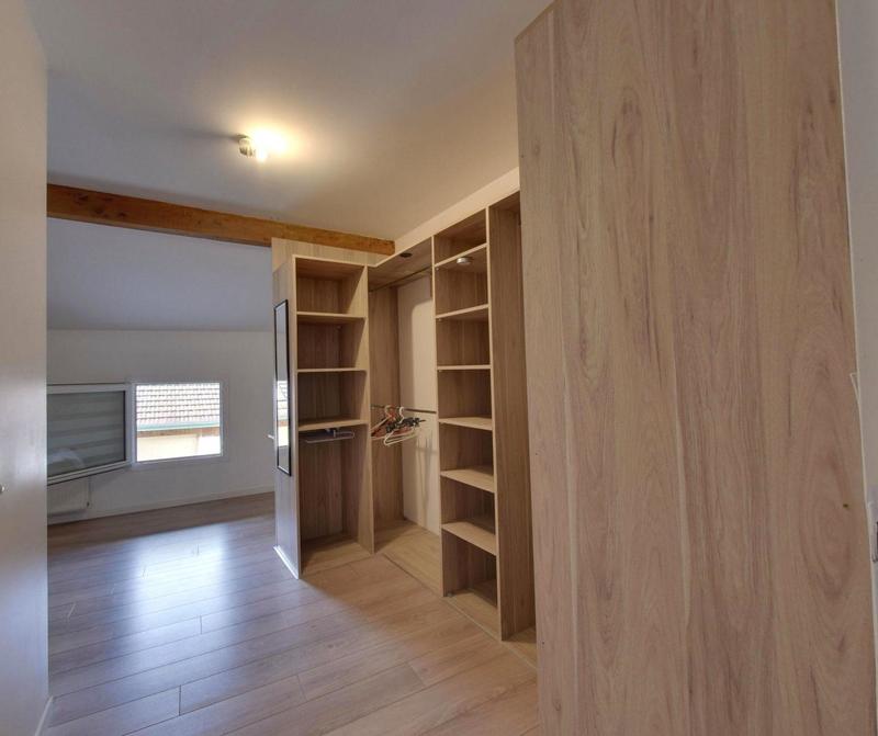 Maison - 201 m² - 10 pièces