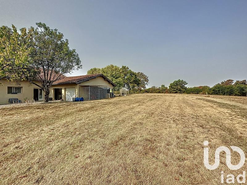 Maison - 232 m² - 7 pièces