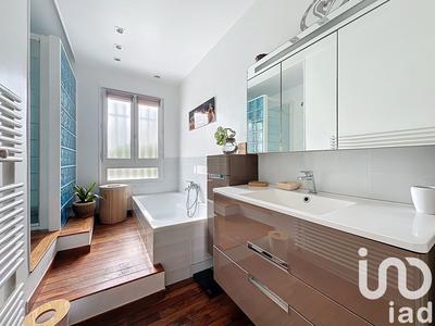 Maison - 192 m² - 7 pièces