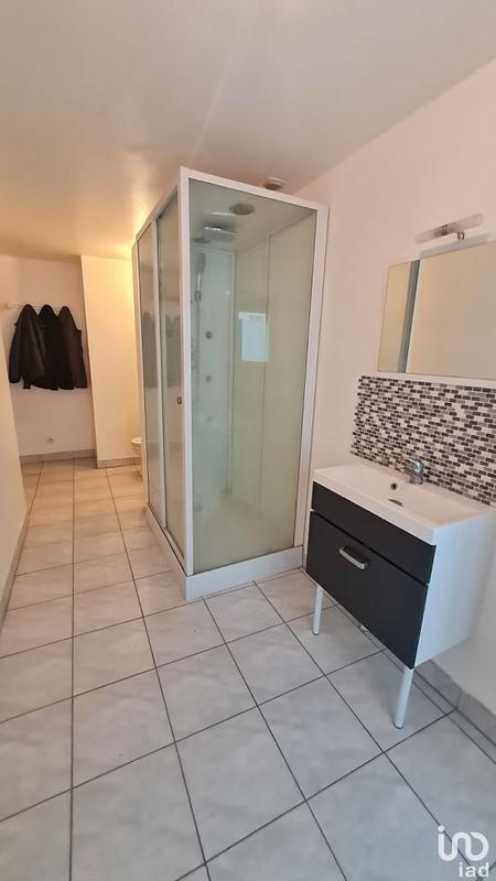 Local commercial - 200 m²